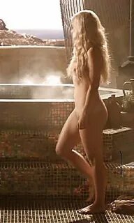 Emilia Clarke Nude Photo Collection - Fappenist