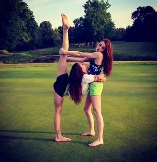 Stretching a needle (: Gymnastics poses, Acro yoga poses, Yo