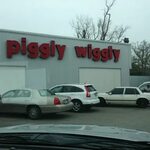 Piggly Wiggly - 130 Avenue E