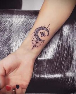 женские тату на запястье 18.11.2019 № 001 -women’s wrist tat