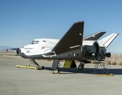 File:Dream Chaser pre-drop tests.1.crop.jpg - Wikimedia Comm