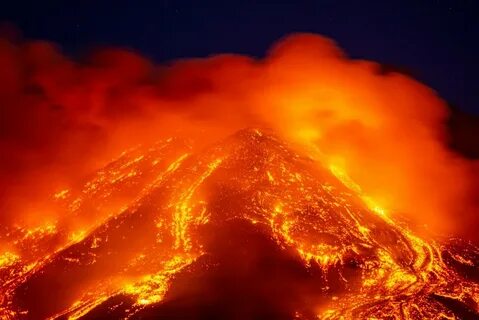 Лава от вулкана на острове Пальма, Мир ТВ Яндекс Дзен