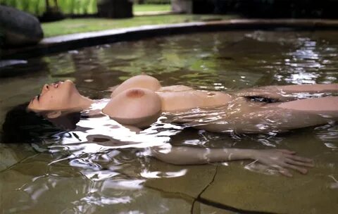 Japanese hot spring nude рџ'-Mayuko & Saki - Dragon Hot Spring - Nuded Photo
