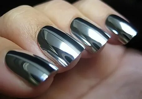 Mirrored Nail Varnish Is Now Something You Can Do Yourself A