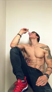 FUCKING HOT ALEC NYSTEN. Daily Squirt