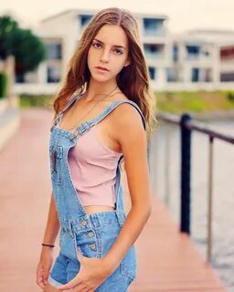 Emily Feld - Personal Pics 11/24/2018 * CelebMafia