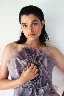 Eve Harlow