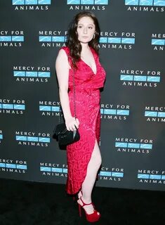 51 Sexy Emma Kenney Boobs Pictures That Are Sure To Make... 