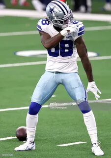 CeeDee Lamb of the Dallas Cowboys celebrates his reception a