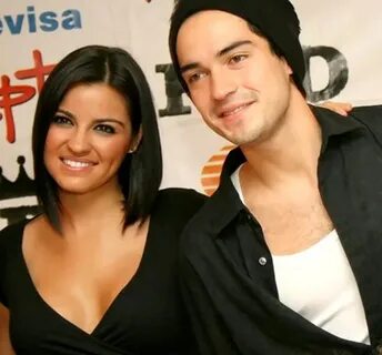 Video: Maite Perroni de férias com sua família - Site MaiPer