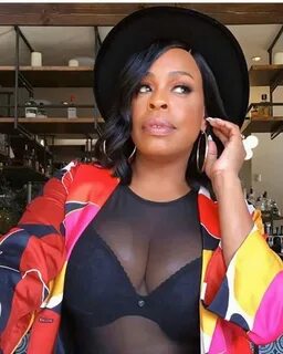 The Hottest Niecy Nash Photos Around The Net - 12thBlog