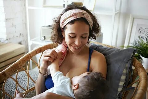 Ten things women worry about when breastfeeding - expert adv