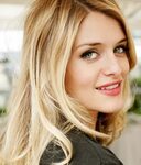 Daphne Nur Oz is an author and and one of five co-hosts on T