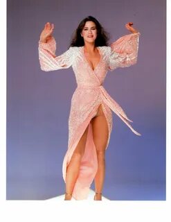 Poster Girls! Lynda carter, Linda carter, Beautiful women ov