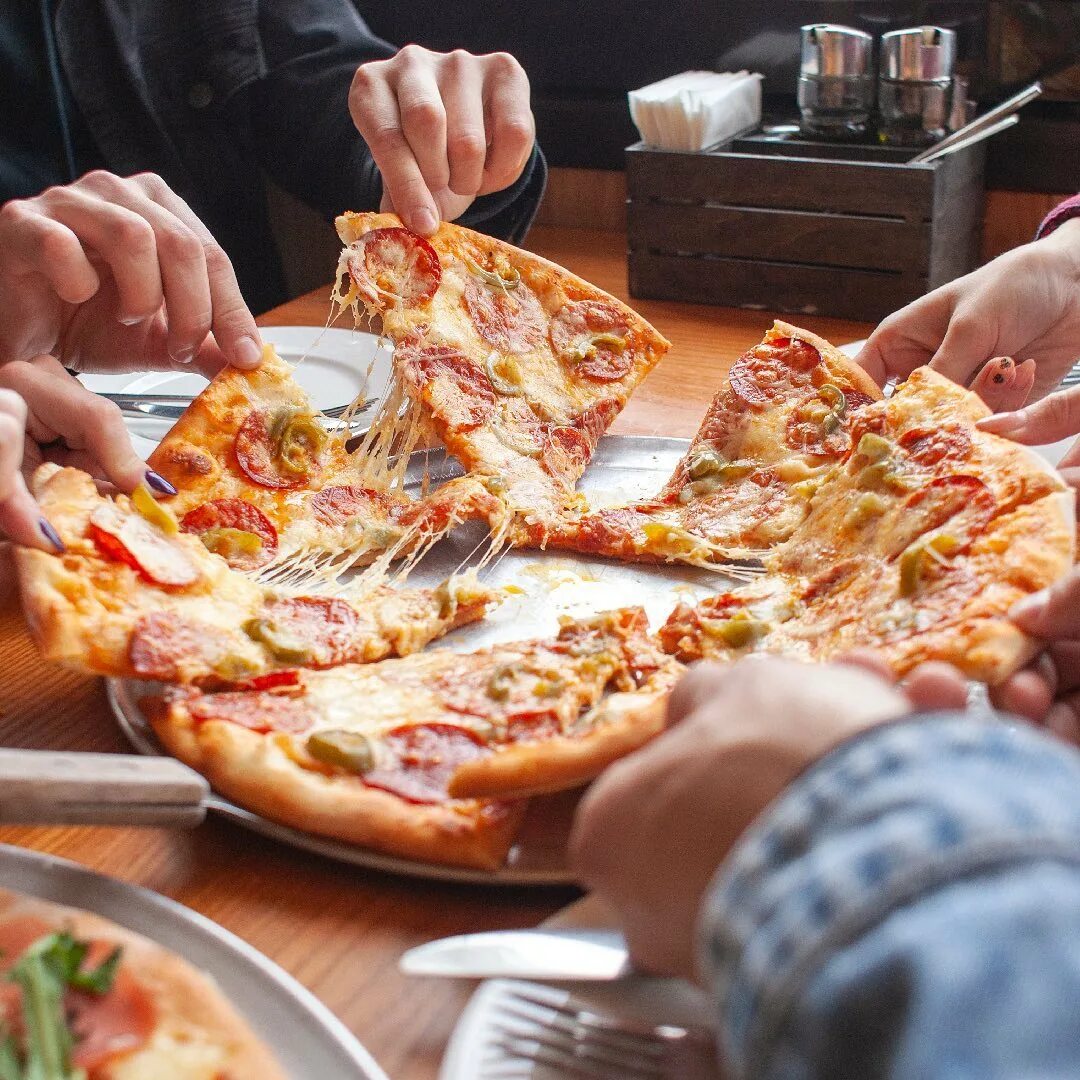 выбор в пиццерии всегда можно получить пиццу с двумя обязательными начинками фото 12