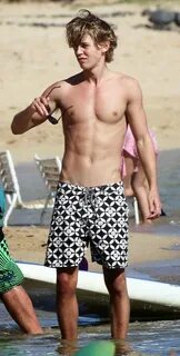 Beauty and Body of Male : Austin Butler