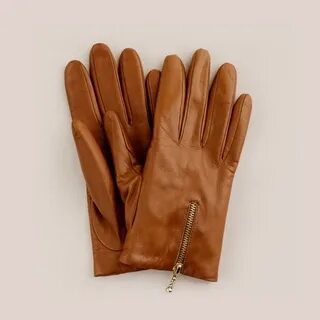 Perfect for fall/winter seasons - leather gloves from J. Cre