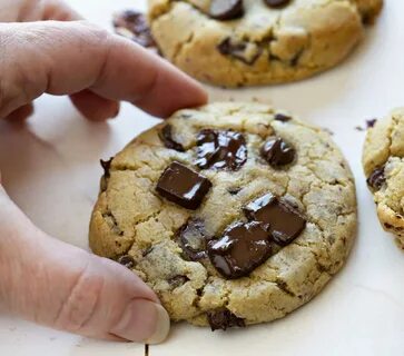 How To Make Chocolate Chip Cookies Unbelievably Soft And Flu