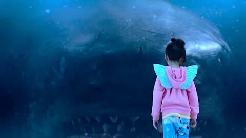 The Meg (2018) - "There's a monster outside and it's watchin