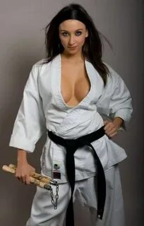Épinglé par vitek898 sur sexy karate girls in gis Sport de c