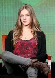 Image of Tracy Spiridakos