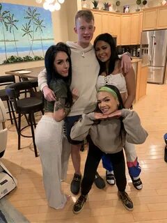 Ο χρήστης Jimmy Michaels στο Twitter.