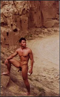 ★ Bulge and Naked Sports man : Asian Nude Naked Nature Dry