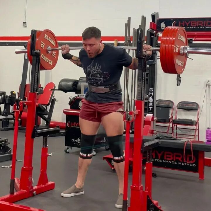 Garrett Fear on Instagram: "275kg/606lbs x 1 Deload Squat Other than m...