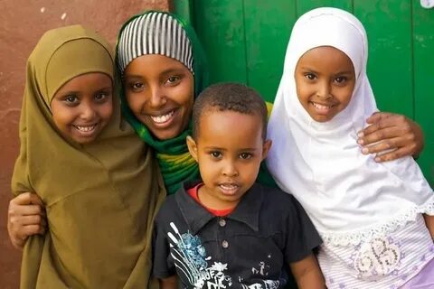 beautiful Somali family.....from Proud African facebook. Som
