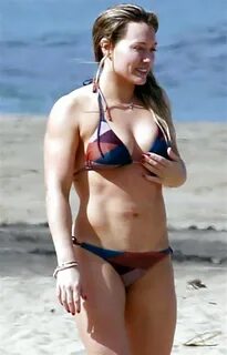 Celebrity Adore у Твіттері: "Hillary Duff Beach Bikini Papar