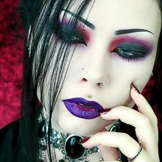 Pin by Lycan Anubis Armando on Gothic style Gothic makeup, G