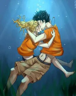 Percabeth...best underwater kiss ever!! this is my favorite 