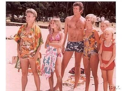 The Brady Bunch in Hawaii - Sitcoms Online Photo Galleries