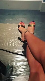Yael Grobglas's Feet wikiFeet