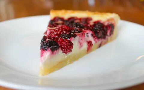Yammie's Noshery: Blackberry Cheesecake Tart