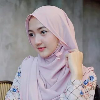 Hijabers Cantik Indonesia 🔵 on Instagram: "Assalamualaikum 😊