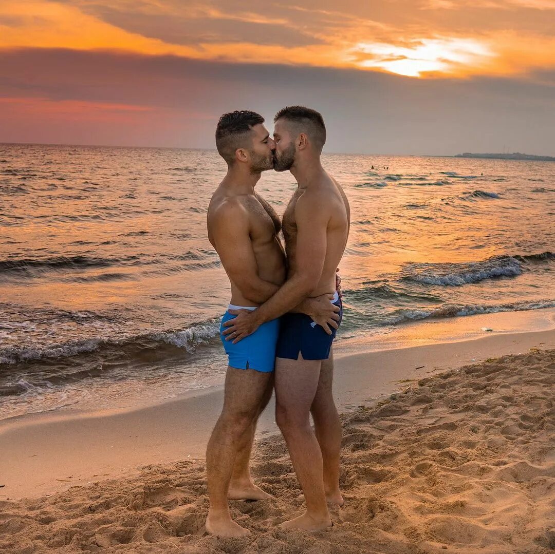 встреча геев на пляже фото 3