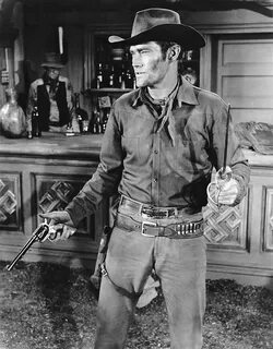 Chuck Connors - Broken saber - 8 1/2 X 11 Chuck connors, Wes