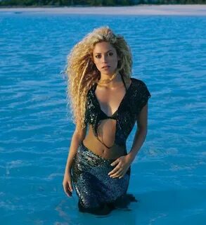 Wᴇʟᴄᴏᴍᴇ on Instagram: "Laundry Service era 💙 #shakira #milan