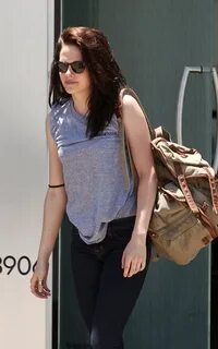 Kristen Stewart out for a workout (June 30). - Kristen Stewa