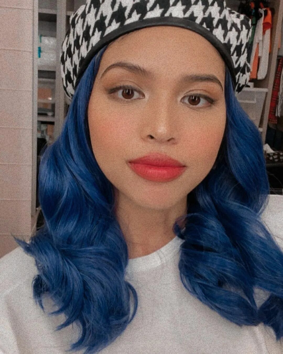 Maine Mendoza в Instagram: "blue hair, don’t care 💙 #notfilter lol&qu...