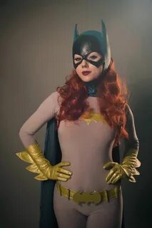 Pin on DC Cosplay: Batgirl (Barabara Gordon)