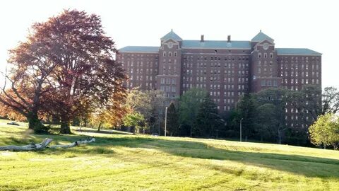 Kings Park Psychiatric Center: The Story of an Abandonment b