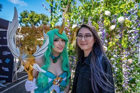 See the cosplays of the LCS tailgate, featuring Emiru, Riv, 