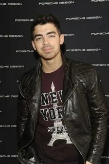 Foto Joe Jonas di Peluncuran Toko Porsche Design SoHo - Foto