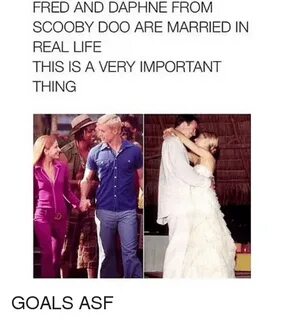 FRED AND DAPHNE FROM SCOOBY DOO ARE MARRIED IN REAL LIFE THI