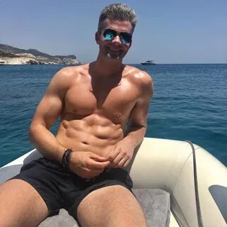 Ryan Serhant Is Hot AF and We Need to Talk About It - Slice