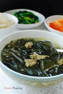 Miyeok Guk (Seaweed Soup) - Mama Woon’s Kitchen
