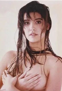 Phoebe Cates shows some areola - Reddit NSFW