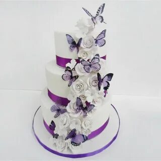 Свадебный торт с бабочками из сахарной бумаги